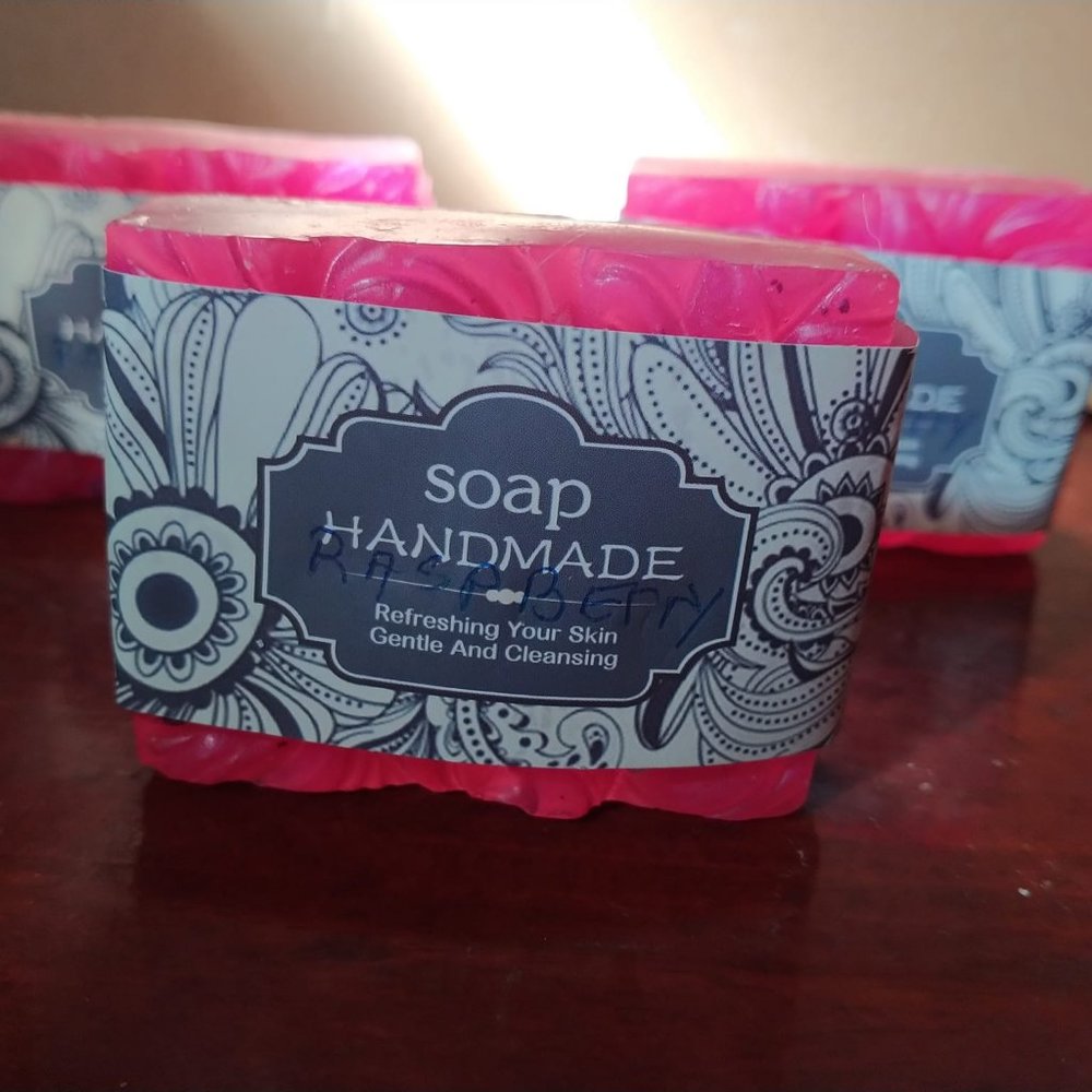 Raspberry soap